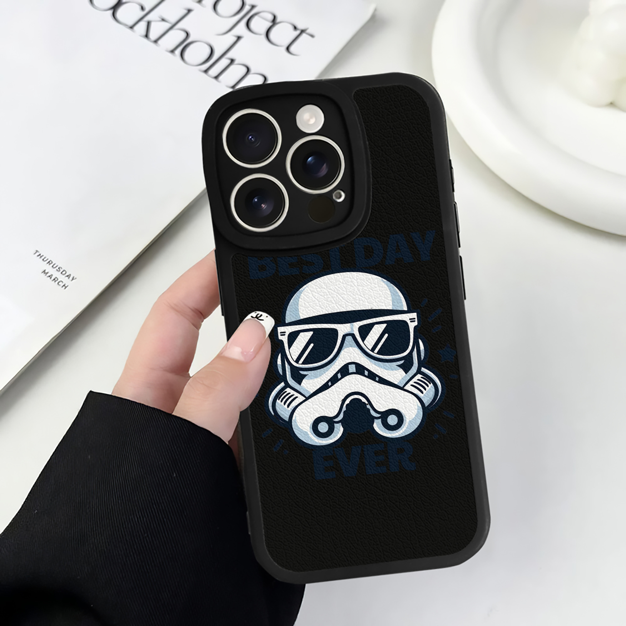 （画像用） スター・ウォーズ Star Wars 【iPhone 16シリーズ対応】シリコンスマホケース（レザー調） 材質：シリコン